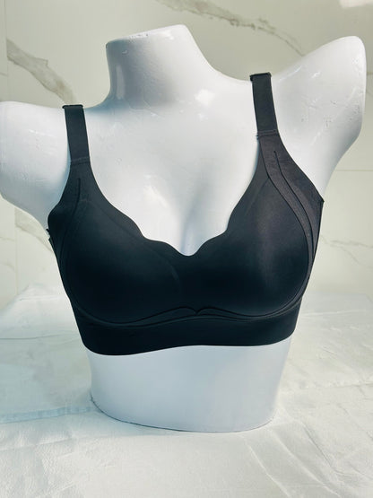 Soft Seamless Back Hooks Bra ( sports look )