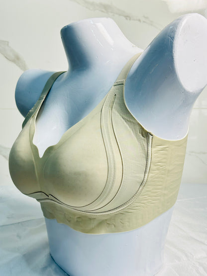 Soft Seamless Back Hooks Bra ( sports look )