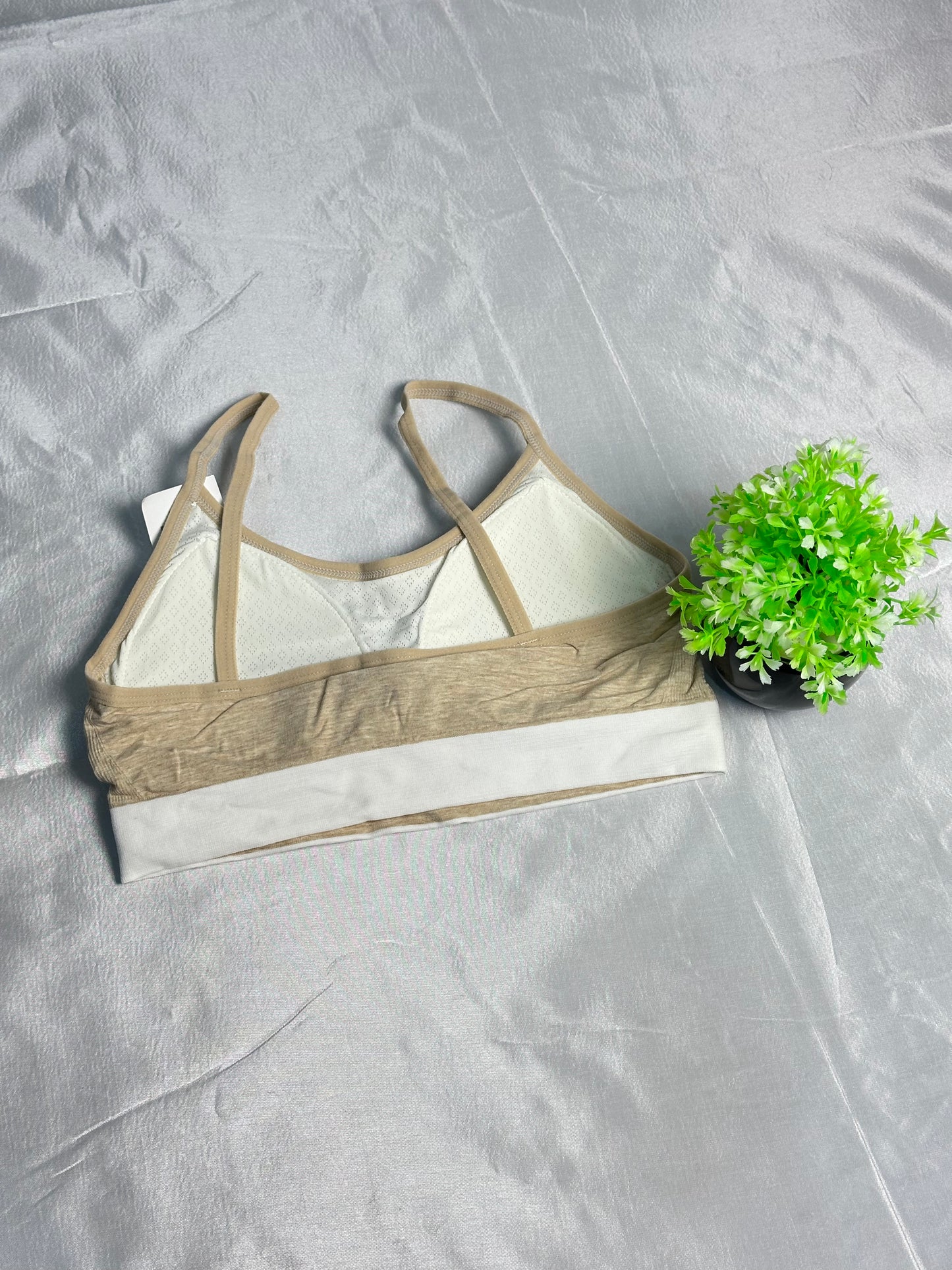 Butter Soft Seamless Self Lining Design Padded Bra