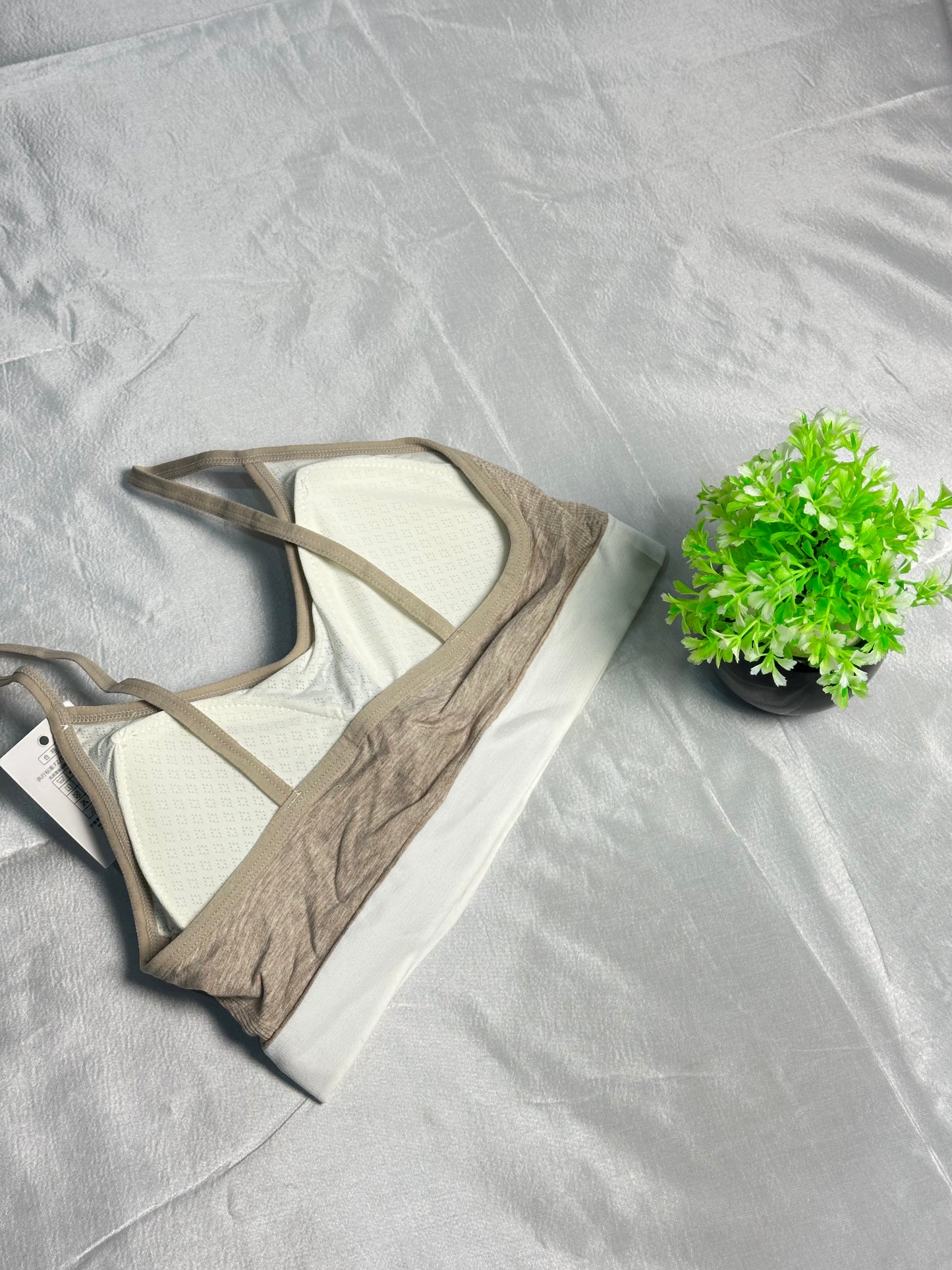 Butter Soft Seamless Self Lining Design Padded Bra