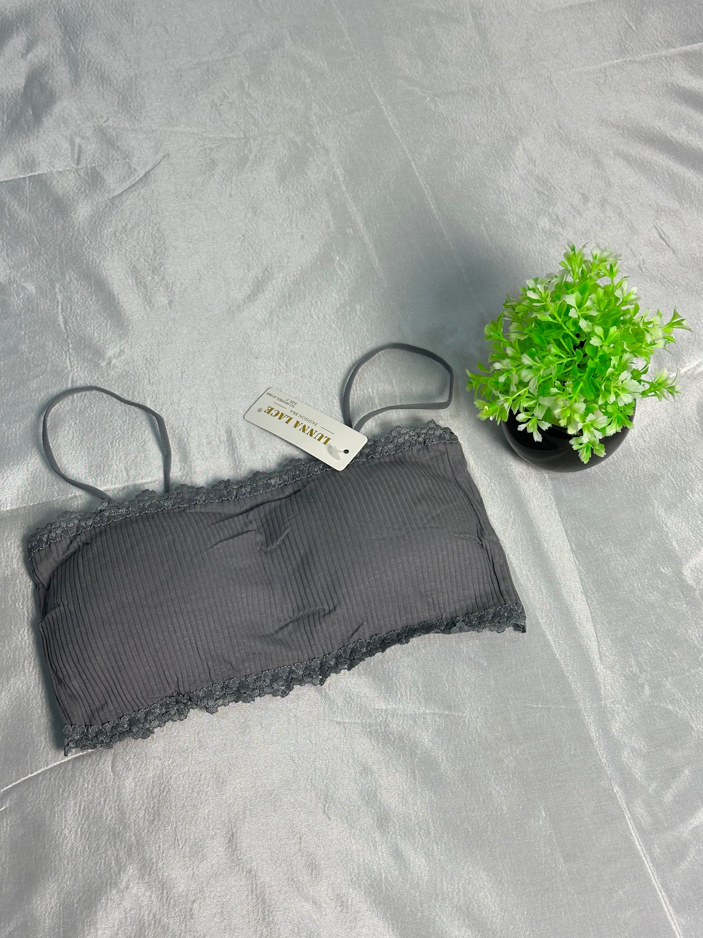 New Fashion Lase Bra Supper Soft And Comfortable Back Hook Bra