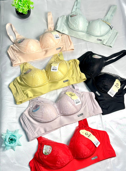 Beautiful soft And Seamless Padded Bra With Luxury look
