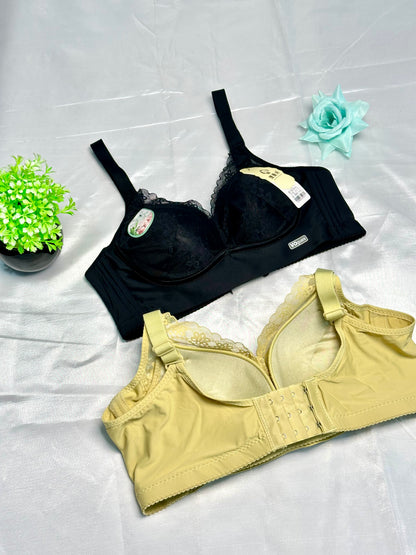 Beautiful soft And Seamless Padded Bra With Luxury look