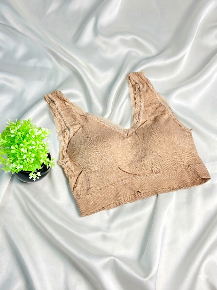 Comfortable And Stretchable bra With Fancy Lace
