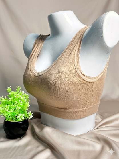 Comfortable And Stretchable bra With Fancy Lace